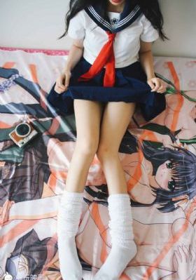 军人野外吮她的花蒂的视频_720超清免费观看