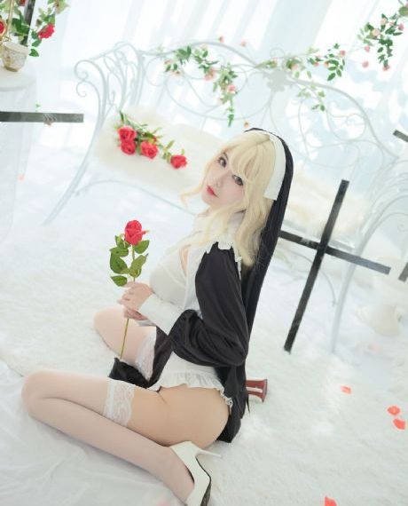 清纯校花的被肉日常(np)_1080在线观看完整版