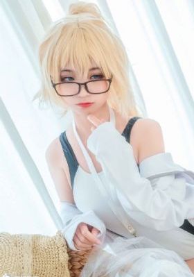 新人女秘书在线_1080电影免费在线