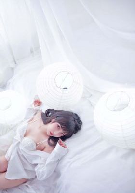 女朋友妈妈是上司_午夜激情