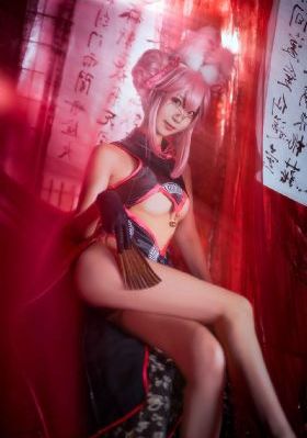 年轻的女教师5_超清超清在线观看